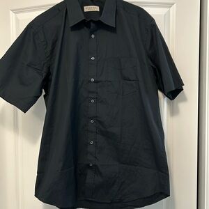Men’s short sleeve Canada collection shirt.